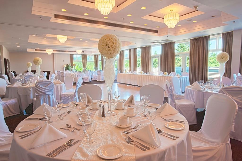 Manoir Des Sables Hotel & Golf Magog Esterno foto