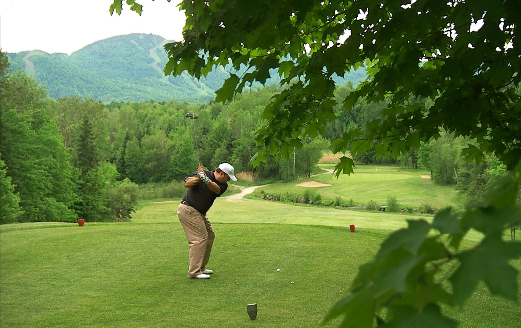 Manoir Des Sables Hotel & Golf Magog Esterno foto